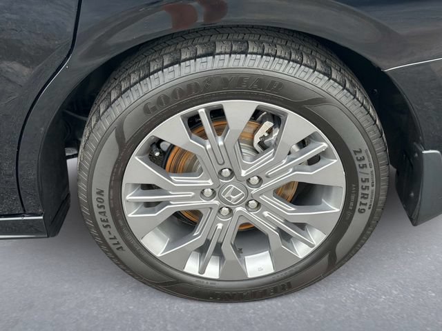 Used 2025 Honda Odyssey Touring image 10