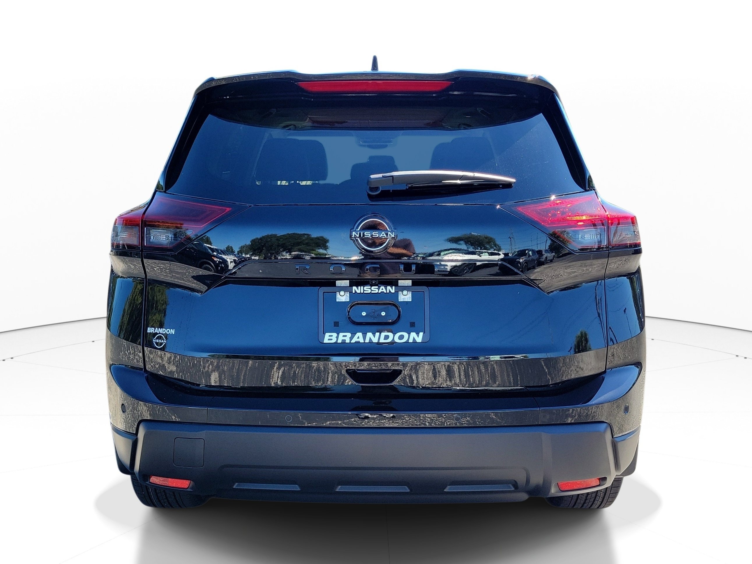 New 2027 Nissan Rogue Dark Armor FWD image 6