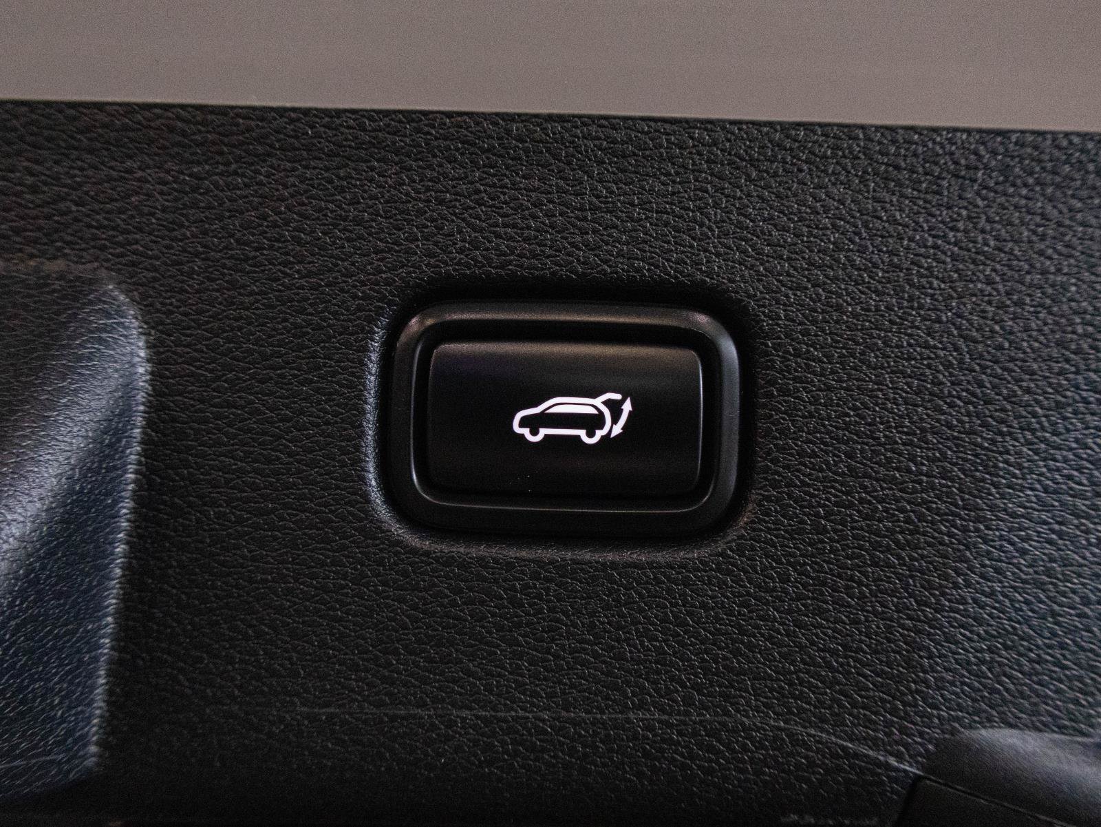 Used 2026 Kia Sportage EX FWD image 24