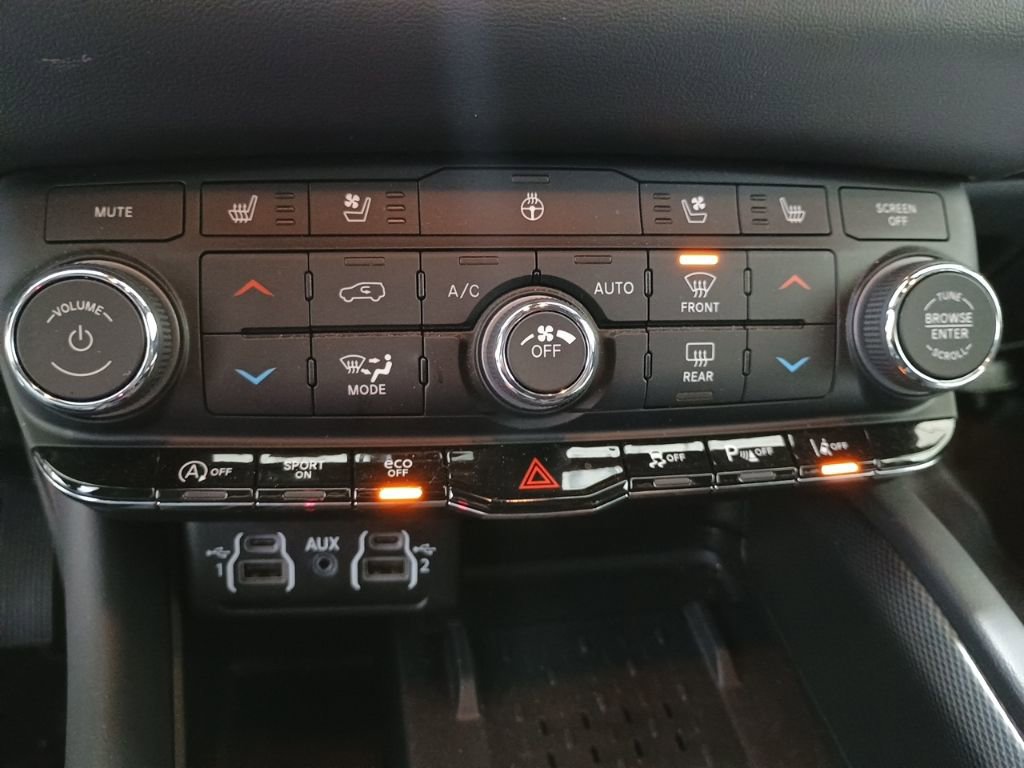 Used 2025 Dodge Durango GT image 21