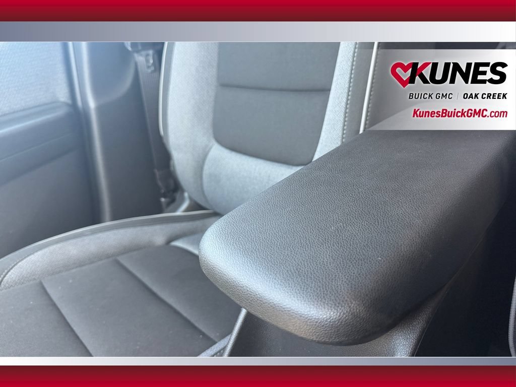 Used 2025 Chevrolet TrailBlazer LT FWD image 32