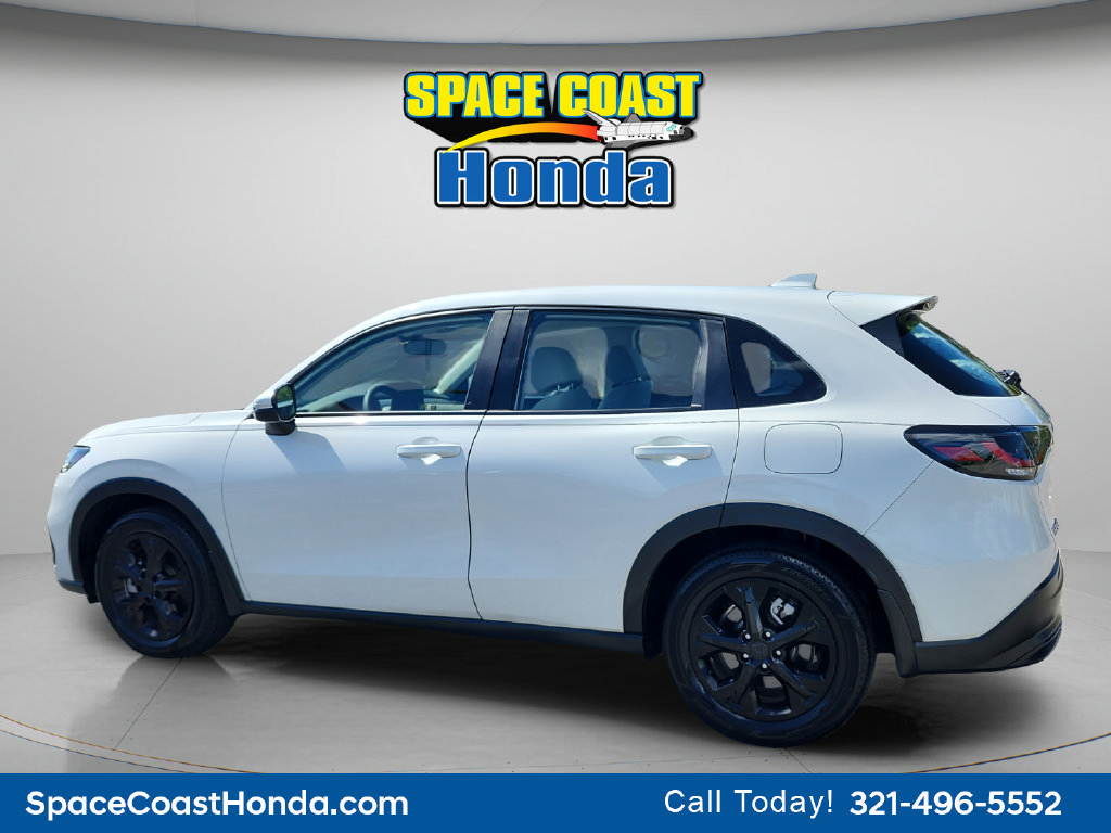 Used 2025 Honda HR-V LX image 7