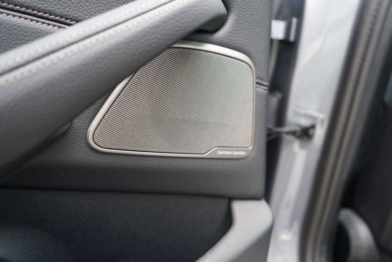 Used 2023 BMW 540i xDrive w/ M Sport Package image 45