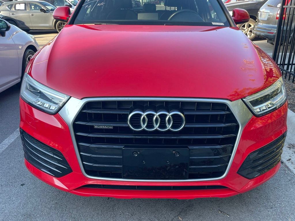 Used 2018 Audi Q3 2.0T Premium Plus w/ Premium Plus Package AWD/4WD image 2