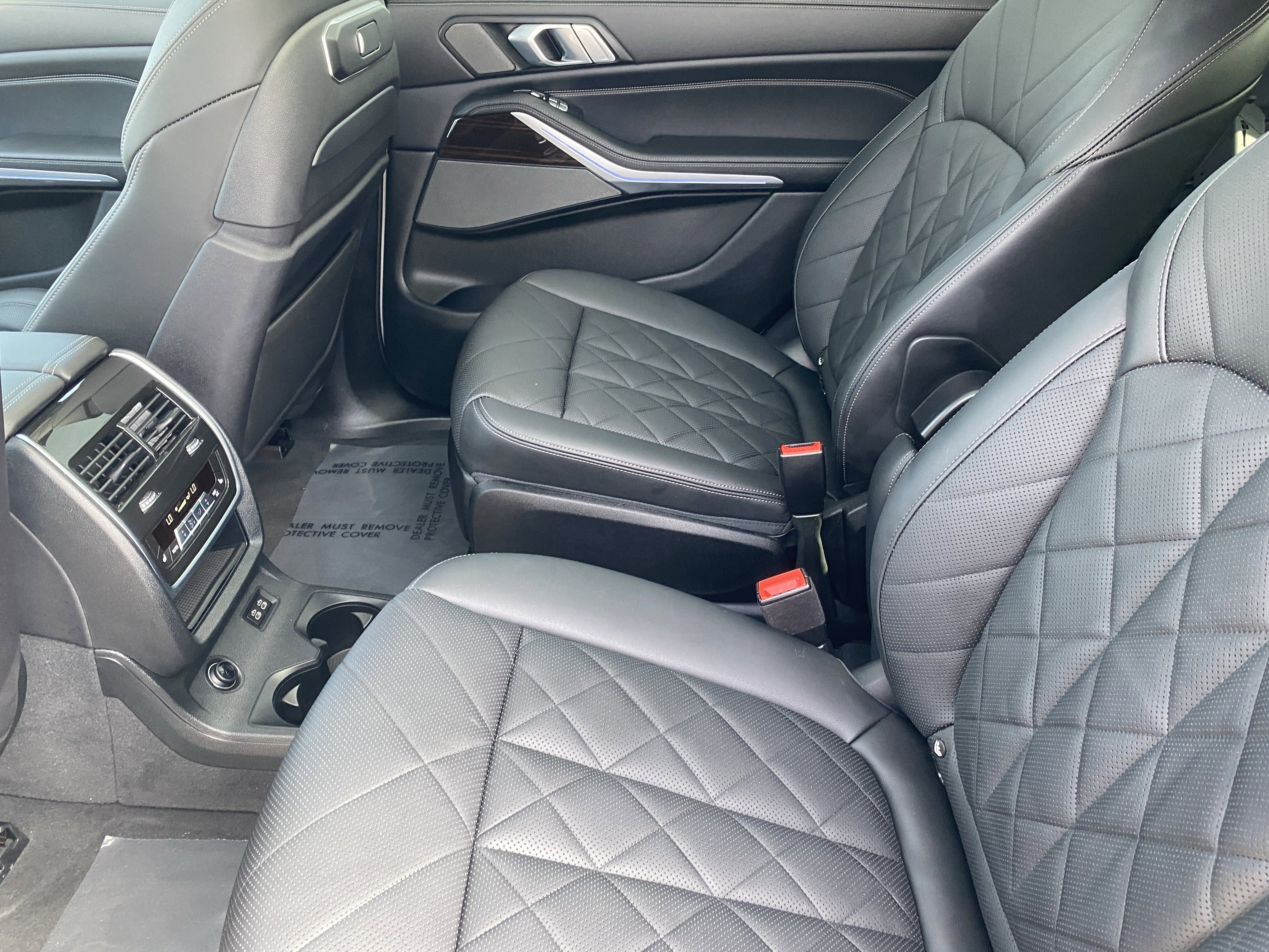 Used 2023 BMW X7 xDrive40i w/ M Sport Package image 17