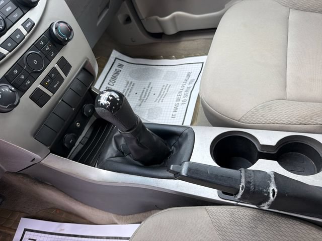 Used 2008 Ford Focus S FWD image 19