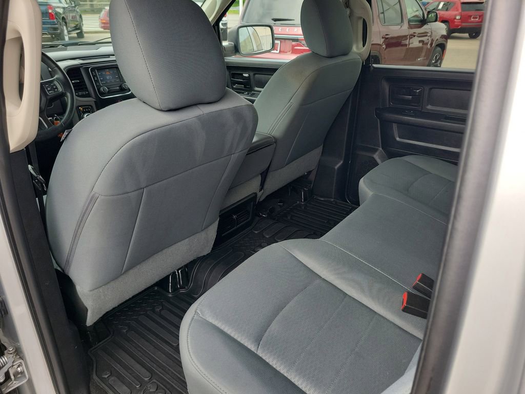 Used 2017 RAM 1500 Express AWD/4WD image 17