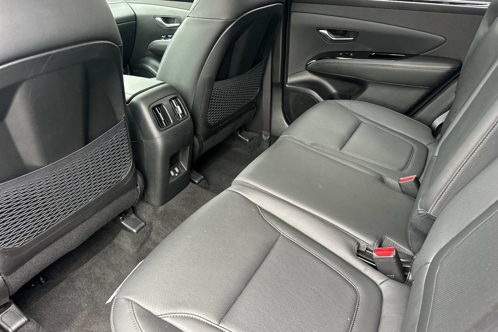 Used 2023 Hyundai Tucson Limited FWD image 14