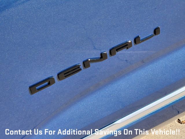 New 2026 GMC Terrain Denali w/ LPO, Black Badging Package image 8