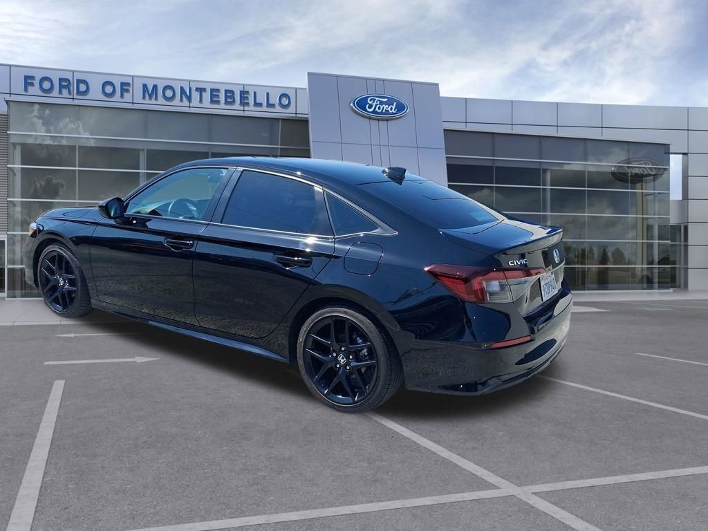 Used 2025 Honda Civic Sport image 3