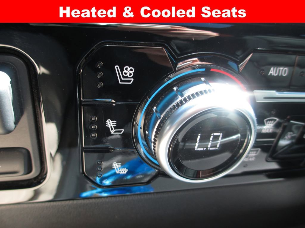 Used 2025 GMC Sierra 3500 SLT w/ SLT Premium Package image 22