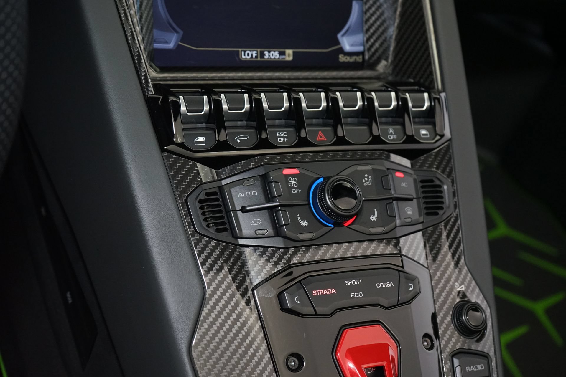 Used 2021 Lamborghini Aventador SVJ AWD/4WD image 27