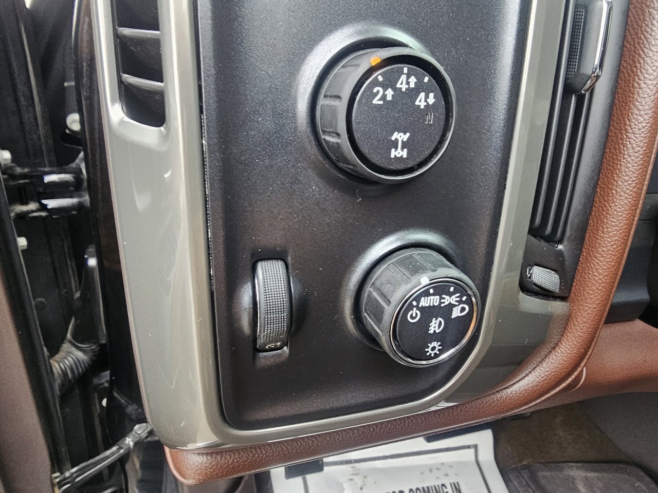 Used 2016 Chevrolet Silverado 2500 High Country w/ Duramax Plus Package image 14