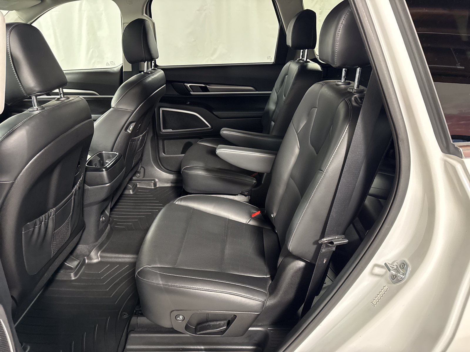 Used 2021 Kia Telluride S AWD/4WD image 5