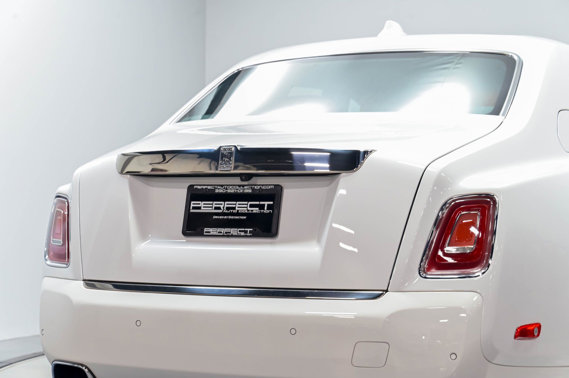 Used 2022 Rolls-Royce Phantom Sedan w/ The Phantom Package RWD image 99