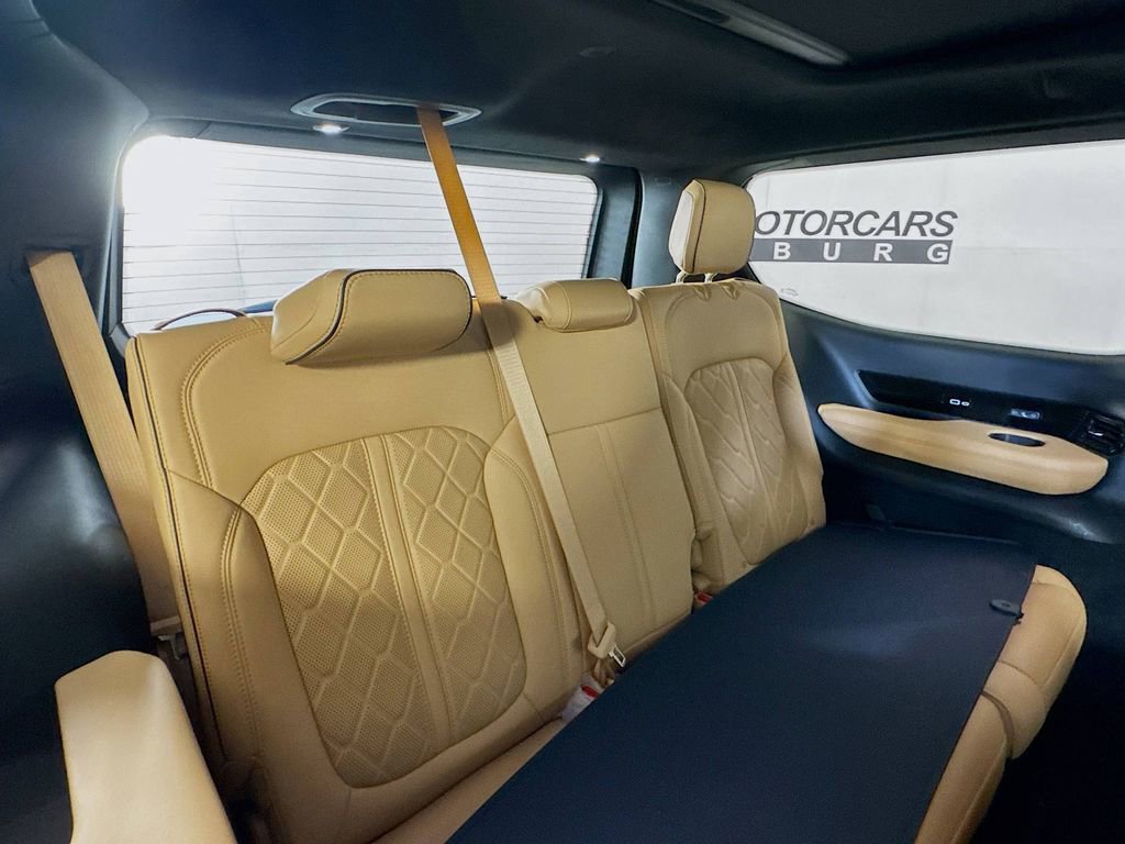 Used 2024 Jeep Grand Wagoneer Series III w/ Rear Seat Video Group 1 image 30