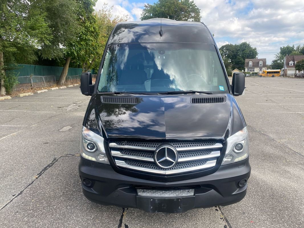 Used 2017 Mercedes-Benz Sprinter 3500 image 13