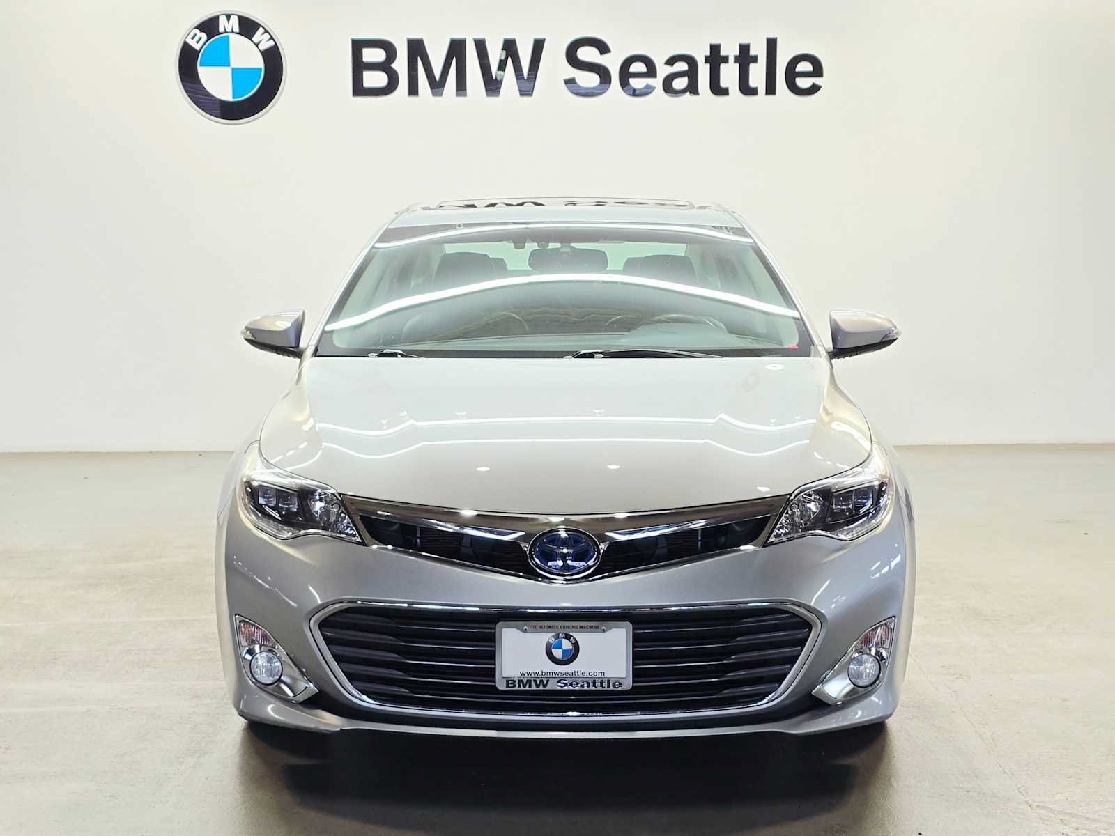 Used 2015 Toyota Avalon Limited FWD image 6