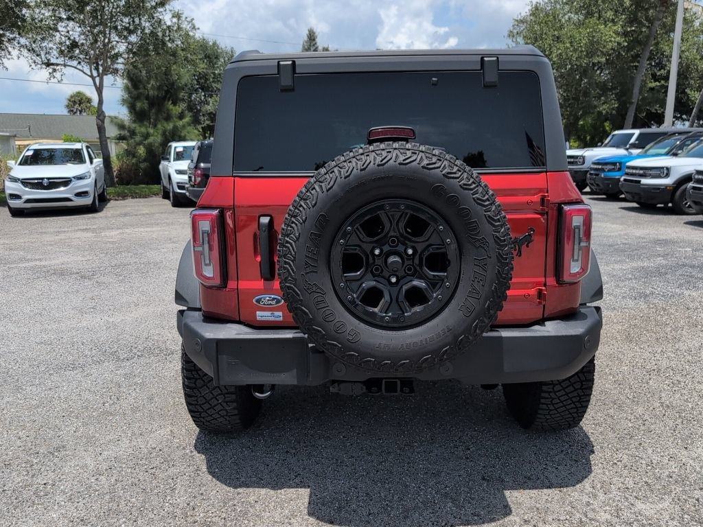 Certified 2022 Ford Bronco Wildtrak AWD/4WD image 4