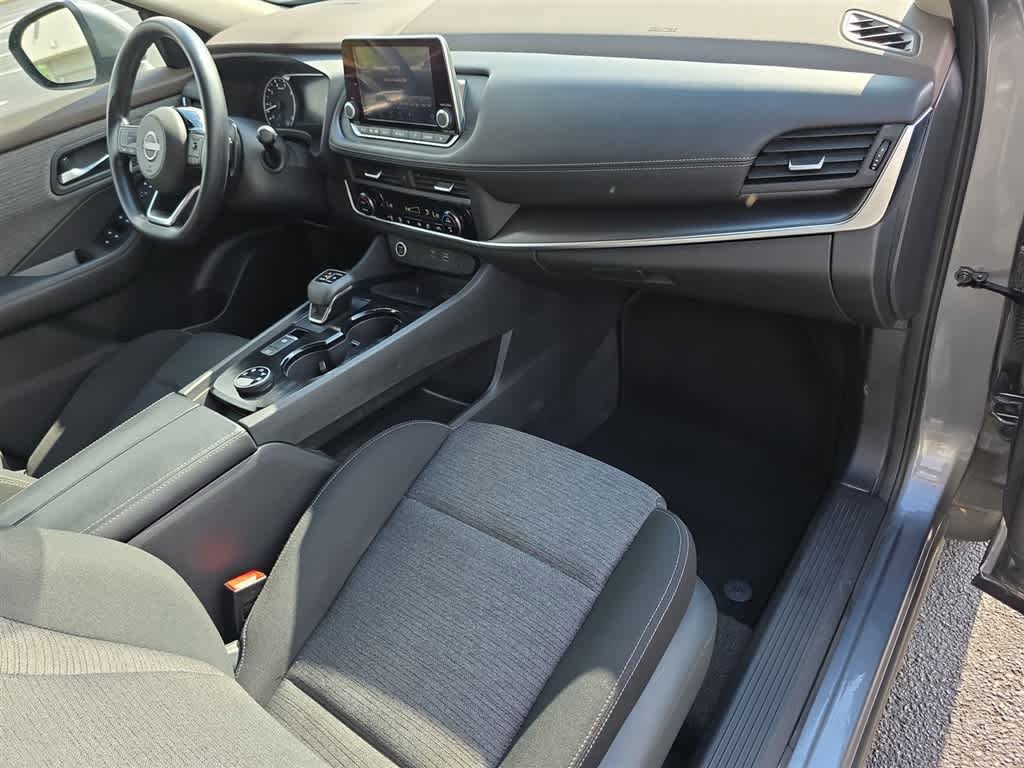 Used 2023 Nissan Rogue SV AWD/4WD image 10