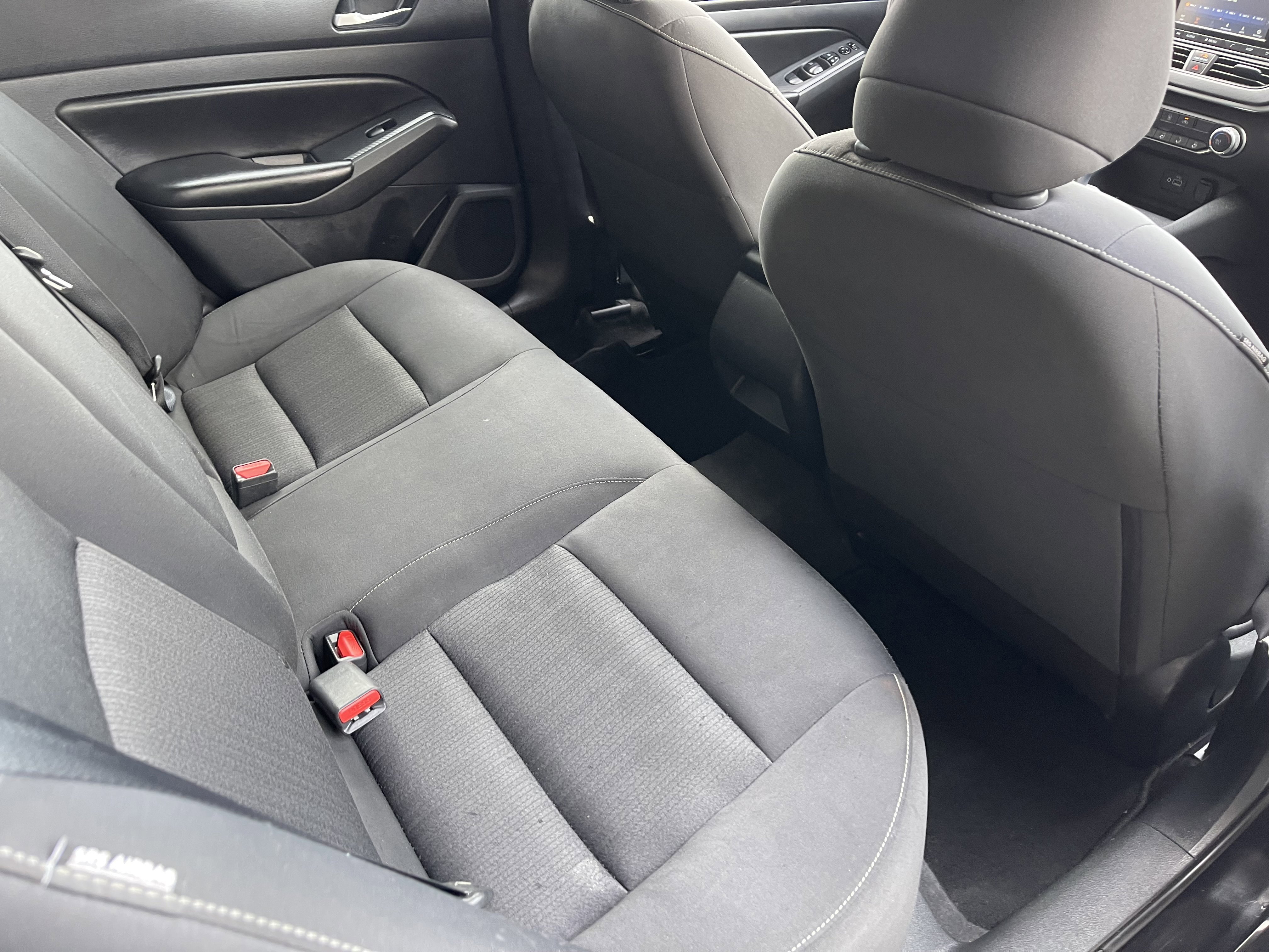 Used 2022 Nissan Altima 2.5 S FWD image 17