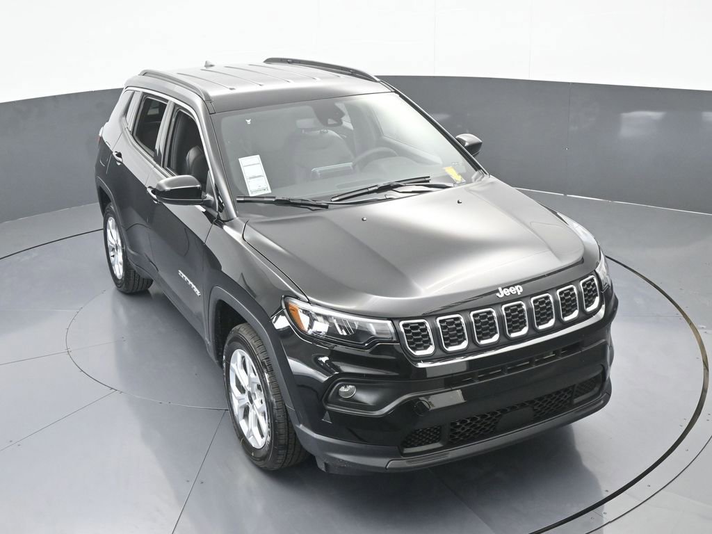 Used 2026 Jeep Compass Latitude AWD/4WD image 48
