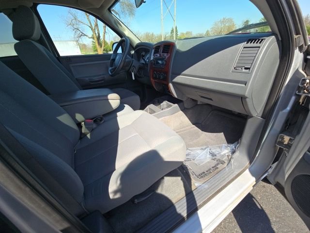 Used 2005 Dodge Dakota SLT w/ Interior Convenience Group AWD/4WD image 22