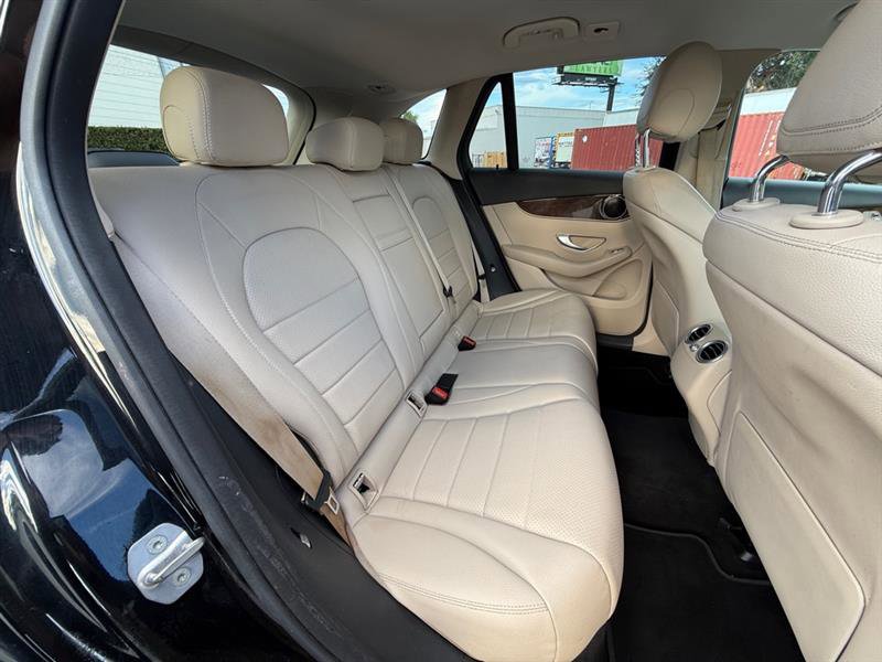Used 2016 Mercedes-Benz GLC 300 GLC300 4MATIC image 14