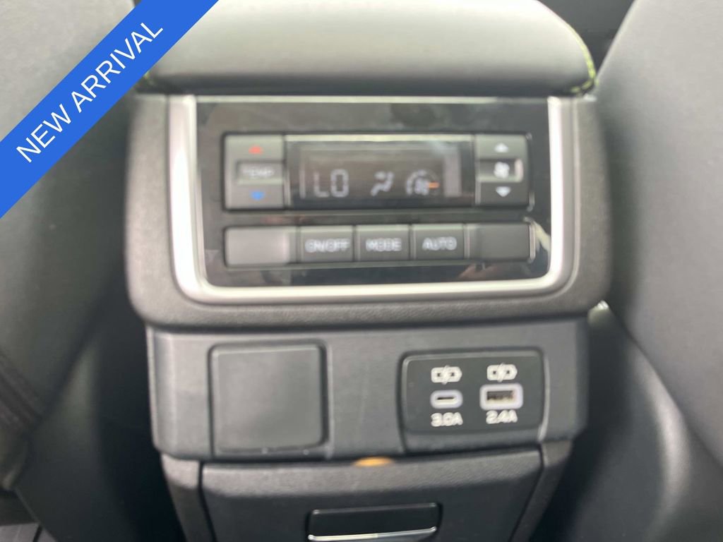 Used 2023 Subaru Ascent Onyx Edition AWD/4WD image 18