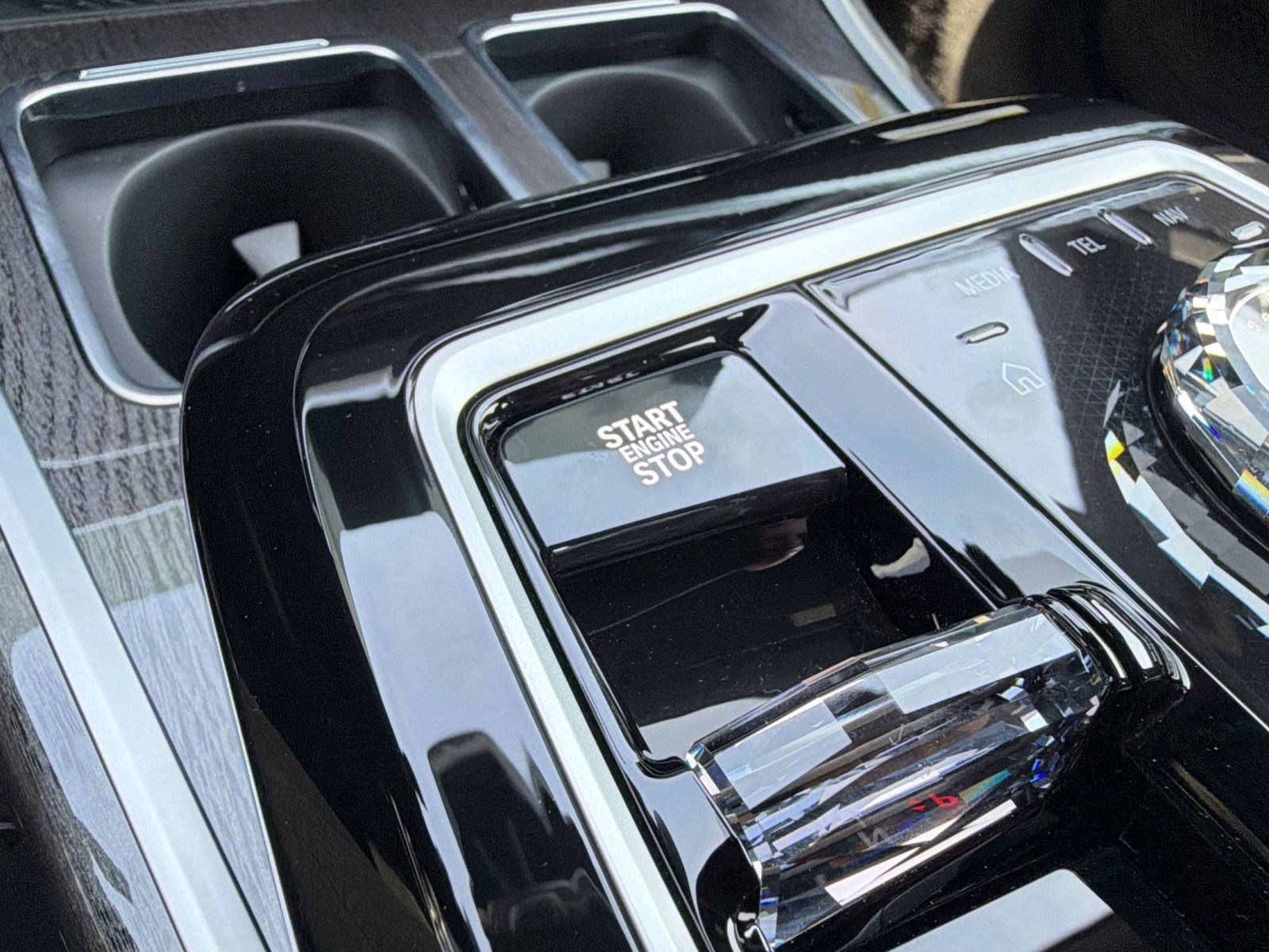 New 2026 BMW 740i image 25