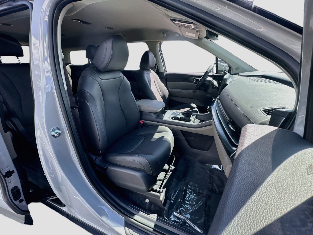 New 2027 Kia Carnival FWD image 29