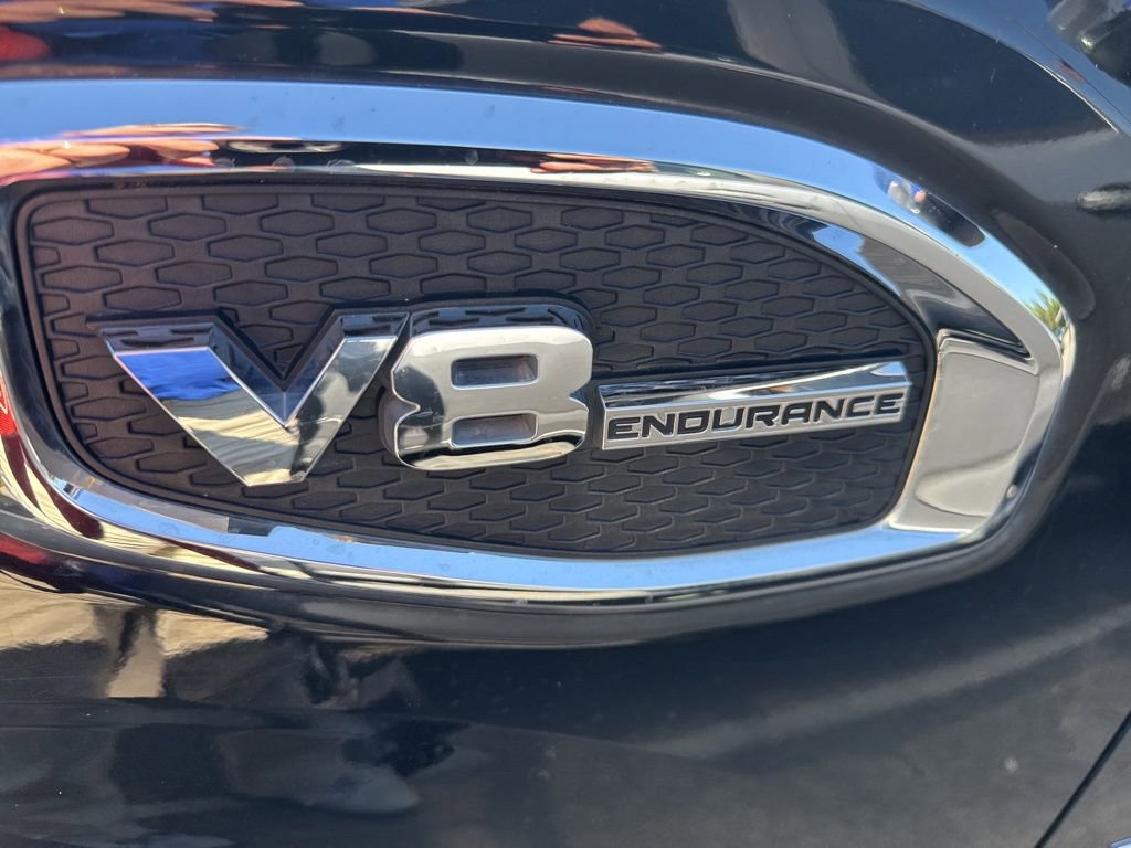 Used 2017 Nissan Titan SL AWD/4WD image 4