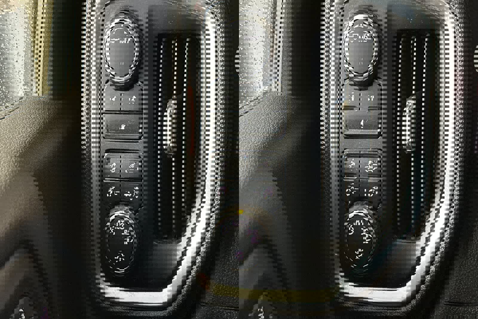 Used 2023 Chevrolet Silverado 2500 LT w/ Convenience Package image 29