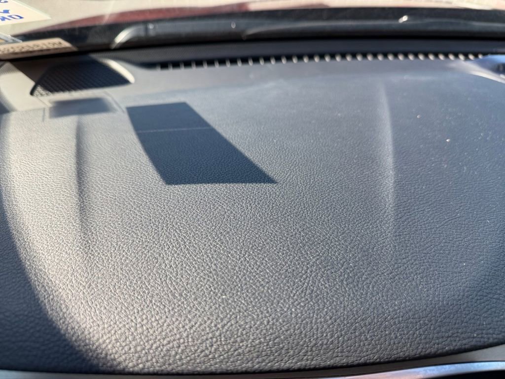 Used 2022 Chrysler Pacifica Limited w/ S Appearance Package image 25