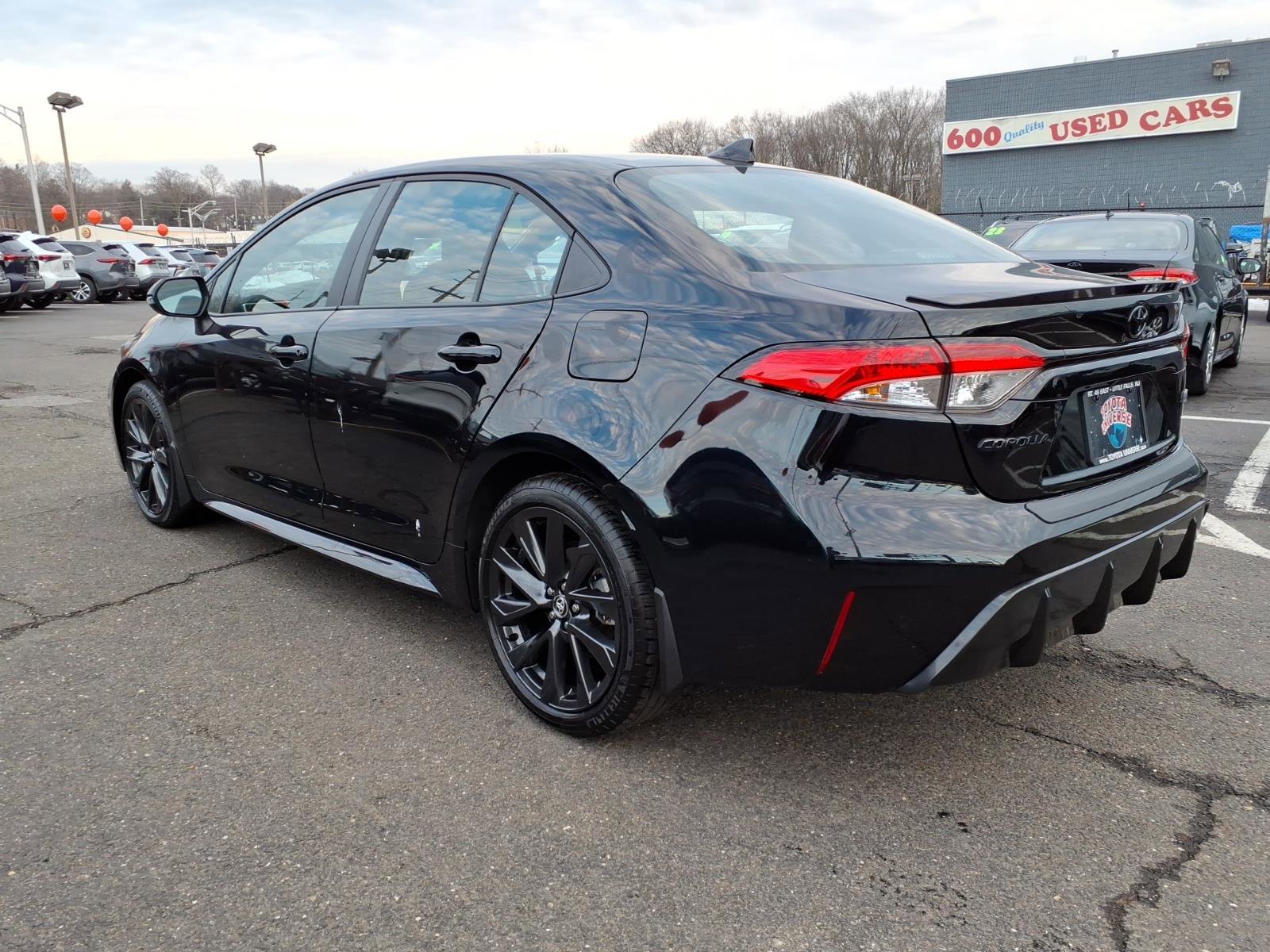 Certified 2023 Toyota Corolla SE w/ SE Premium Package image 4