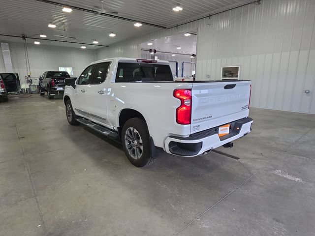 Used 2024 Chevrolet Silverado 1500 High Country w/ Technology Package AWD/4WD image 6