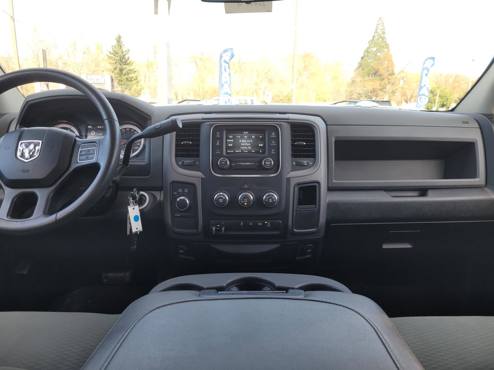 Used 2018 RAM 2500 Tradesman w/ Chrome Appearance Group image 16