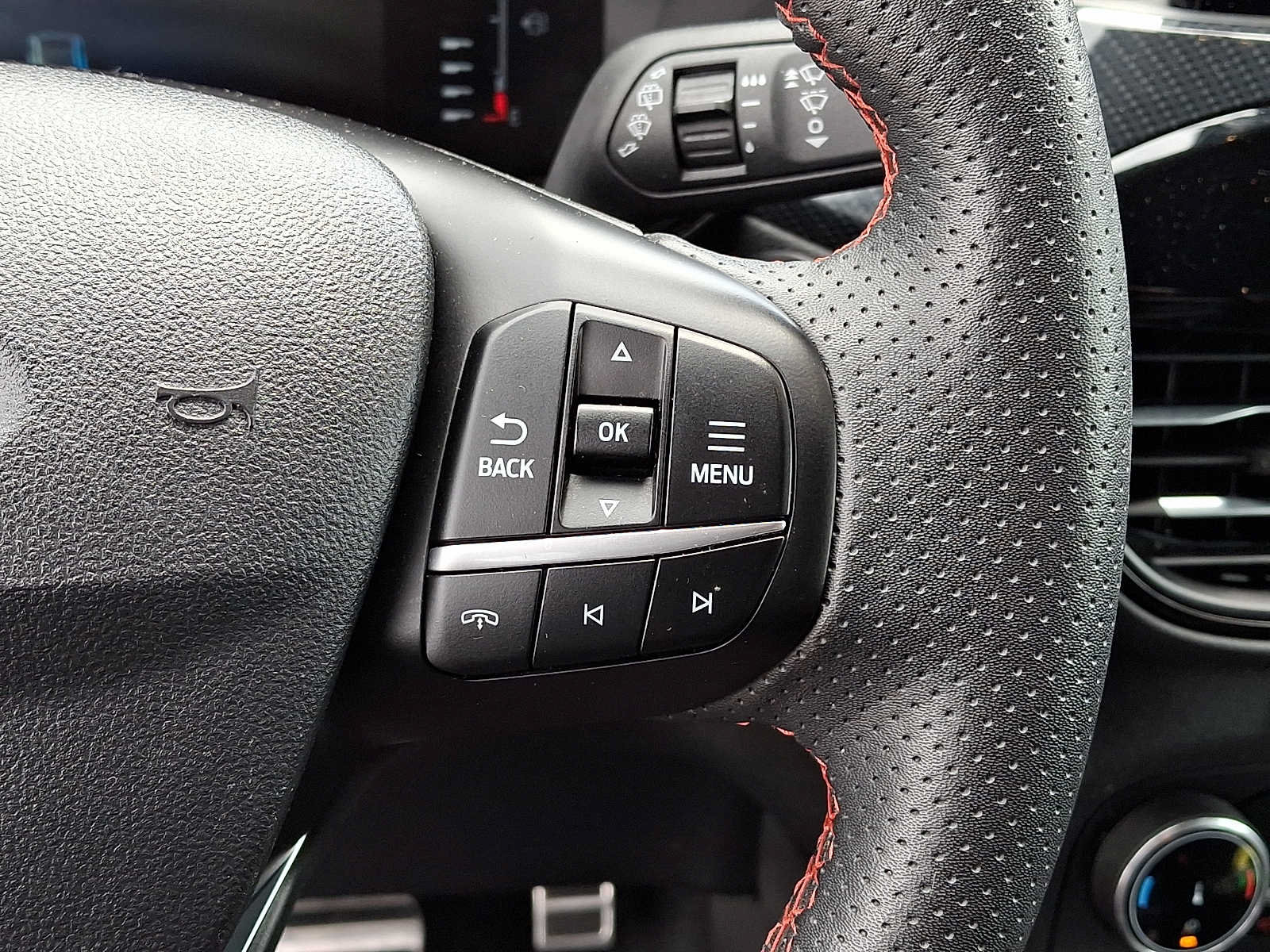 Used 2024 Ford Escape ST-Line AWD/4WD image 22