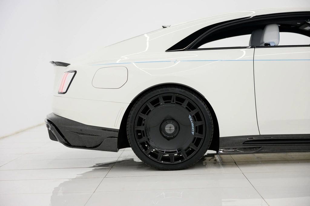 Used 2025 Rolls-Royce Spectre AWD/4WD image 8