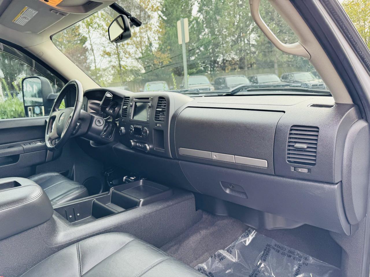 Used 2011 GMC Sierra 3500 SLE w/ SLE Preferred Package AWD/4WD image 20