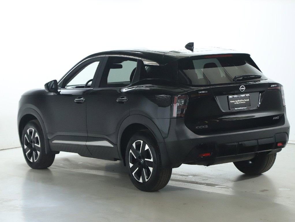 Certified 2025 Nissan Kicks SV image 38