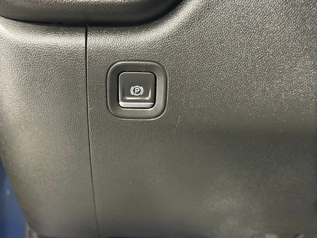 Used 2020 Chevrolet Silverado 1500 Custom Trail Boss w/ Custom Convenience Package image 34