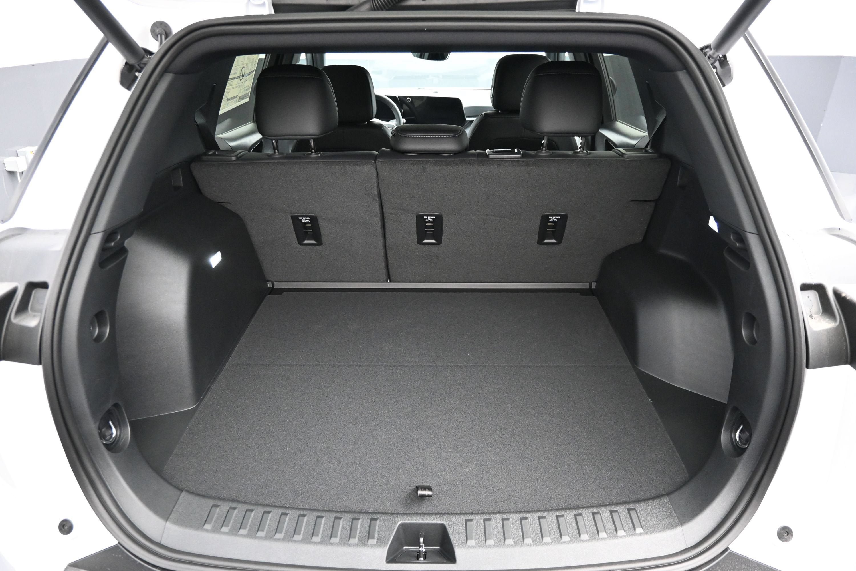 New 2027 Chevrolet Equinox LT w/ Convenience Package II FWD image 31