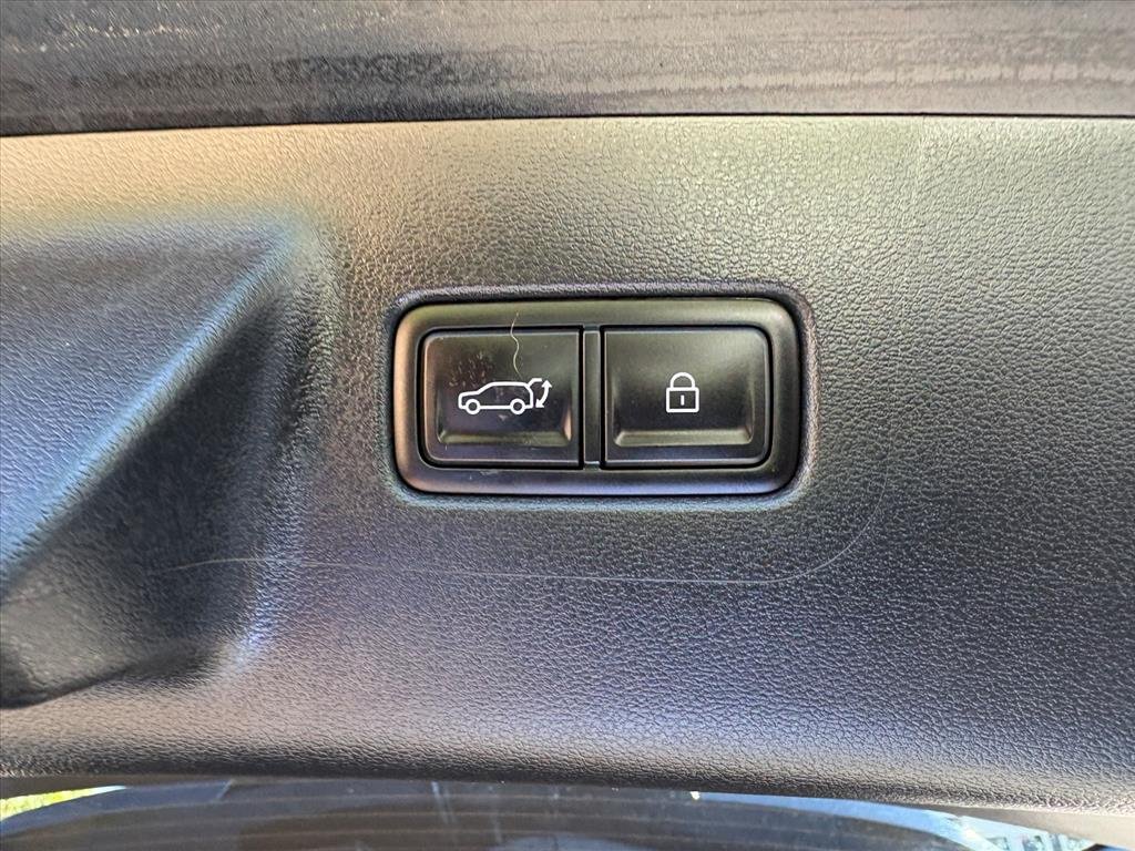 Certified 2025 Hyundai Santa Fe Limited AWD/4WD image 22