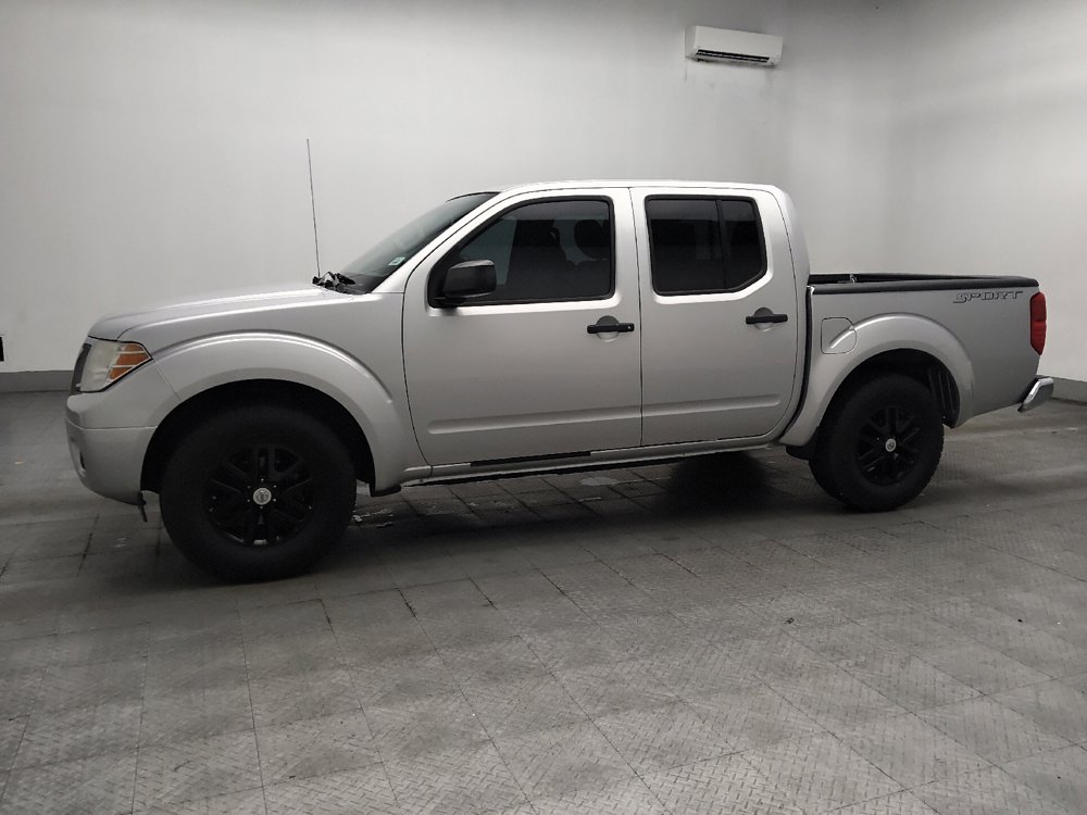 Used 2019 Nissan Frontier SV RWD image 2