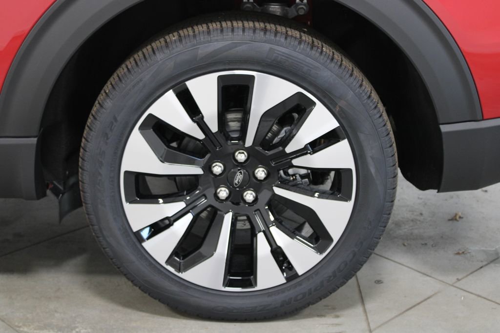 New 2026 Ford Explorer Platinum w/ LUX Leather Package image 17