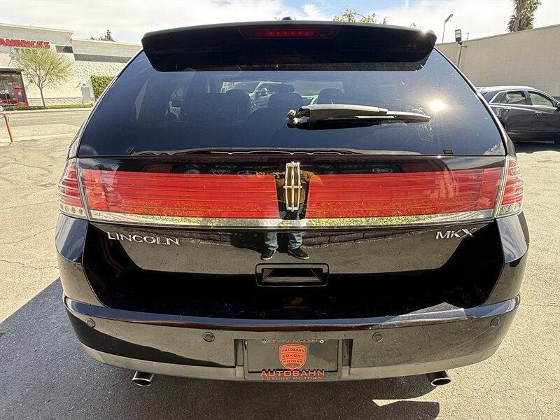 Used 2010 Lincoln MKX 2WD image 8