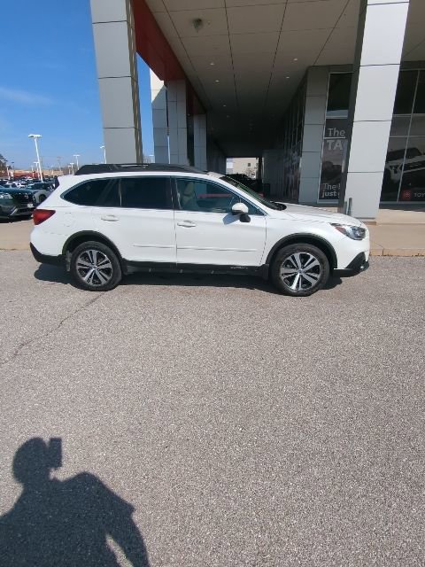 Used 2018 Subaru Outback 2.5i Limited image 10