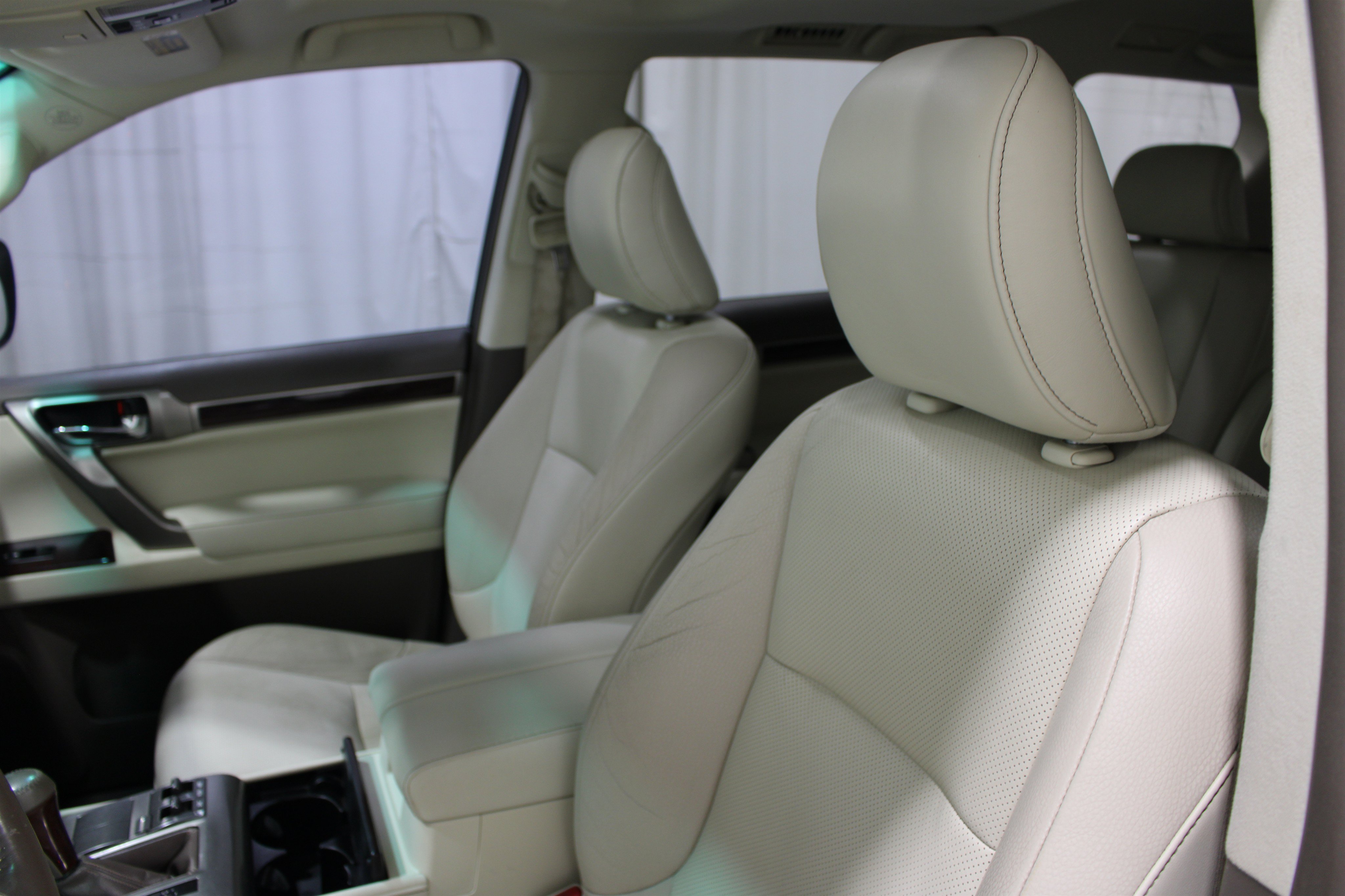 Used 2017 Lexus GX 460 Premium AWD/4WD image 4