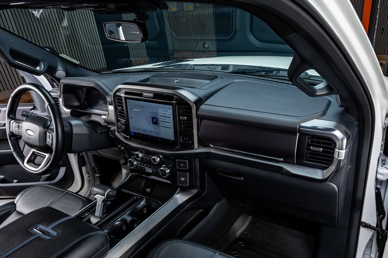 Used 2025 Ford F150 Platinum AWD/4WD image 18